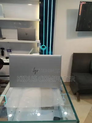 New Laptop HP EliteBook 840 G8 16GB Intel Core i7 SSD 512GB
