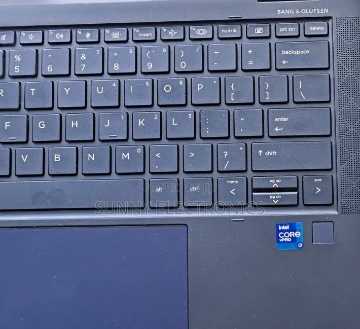 New Laptop HP Dragonfly G2 16GB Intel Core I7 SSD 512GB
