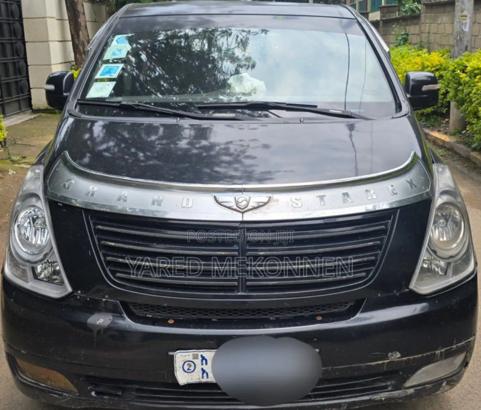 Hyundai Starex 2012 Black