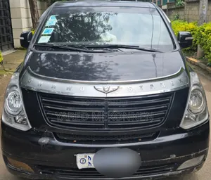 Hyundai Starex 2012 Black