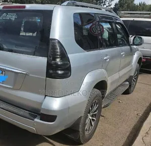 Toyota Land Cruiser Prado 2005 Silver