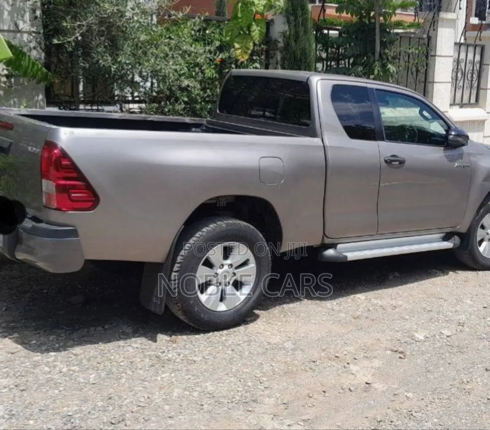 Toyota Hilux 2018 Brown