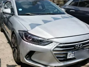 Hyundai Elantra 2017 Silver