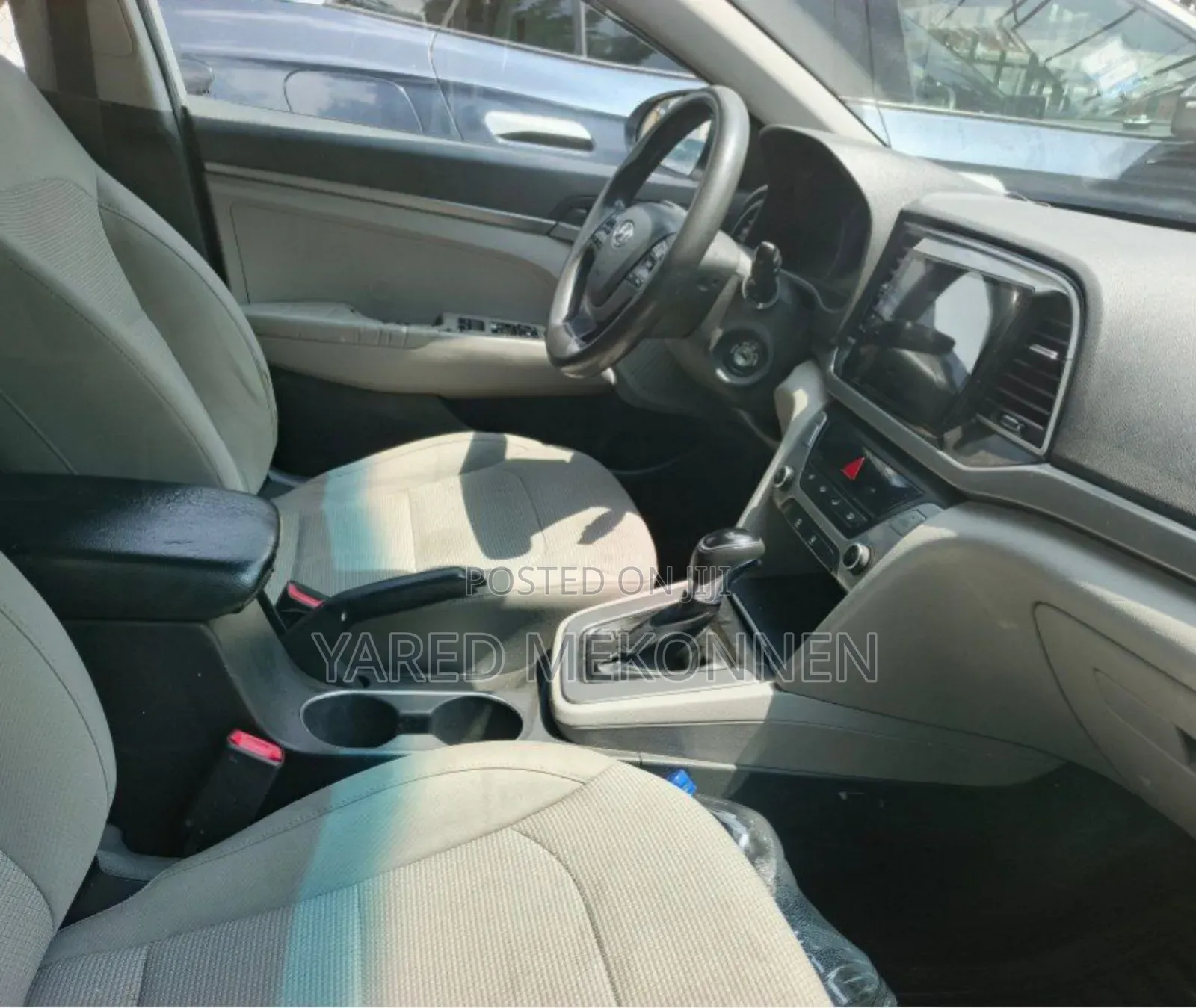 Hyundai Elantra 2017 Silver