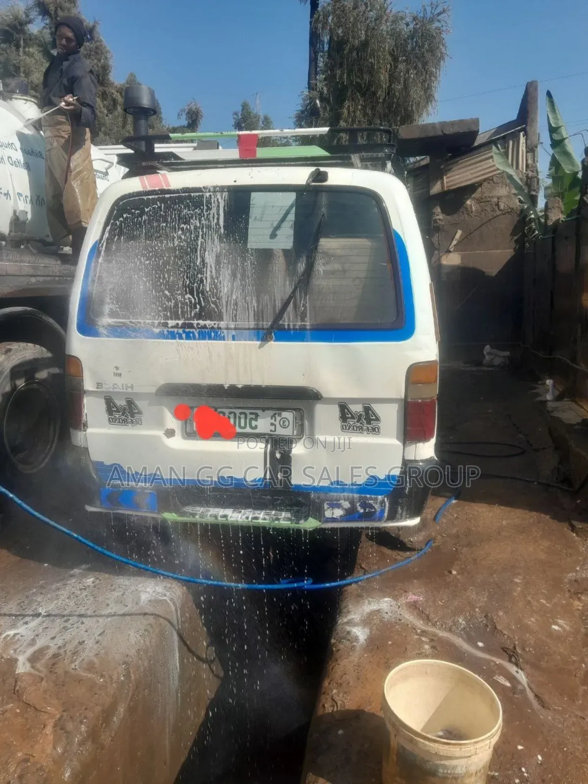 Toyota HiAce 2004 White