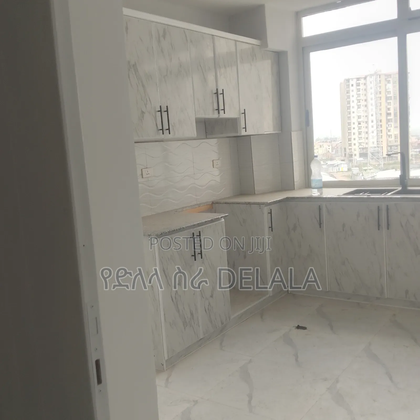 Furnished 2bdrm Condo in አራብሳ, Bole for sale