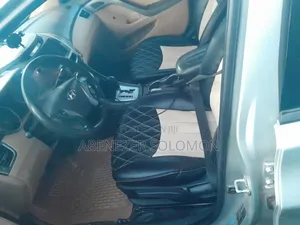 Hyundai Elantra 2011 Silver