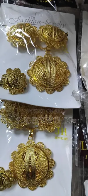 Photo - Luxury Gold Fashion Jewellery Set | ወርቃማ ጌጣጌጥ