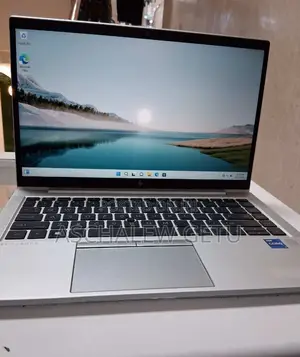 New Laptop HP EliteBook 840 G8 16GB Intel Core I7 SSD 512GB