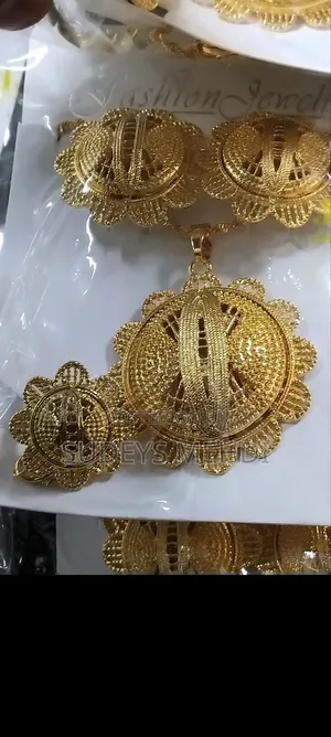 Luxury Gold Fashion Jewellery Set | ወርቃማ ጌጣጌጥ