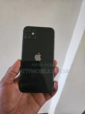 Photo - Apple iPhone 11 128 GB Black