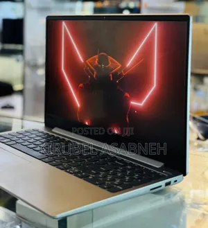 Photo - New Laptop Lenovo IdeaPad 330S 8GB Intel Core I5 HDD+SSD 1.5T