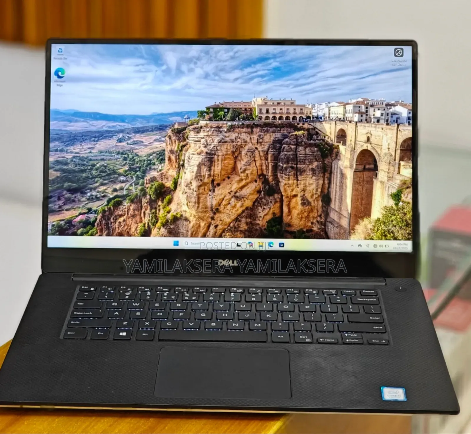 New Laptop Dell XPS 15 16GB Intel Core I7 SSD 256GB