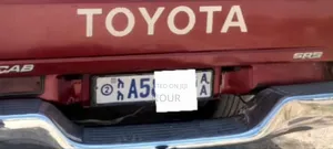 Toyota Hilux 2001 Burgundy