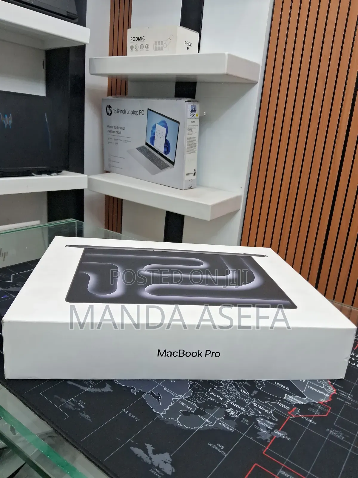 New Laptop Apple MacBook Pro 24GB Apple M4 SSD 1T