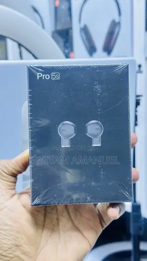 Photo - Pro5s Earbud