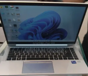 New Laptop HP EliteBook 840 G8 16GB Intel Core I7 SSD 512GB