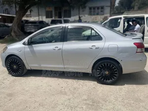 Toyota Belta 2008 Silver