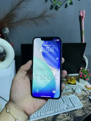 Photo - Apple iPhone 13 Mini 128 GB Blue