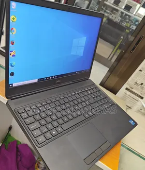 New Laptop Dell Precision 15 5540 32GB Intel Core I7 SSD 512GB