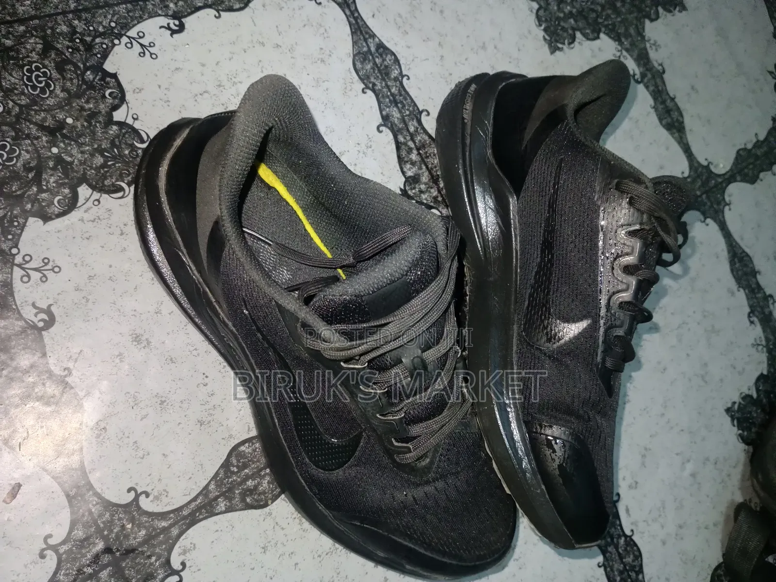 Brand Nike Shoes Very Comfortable and Original