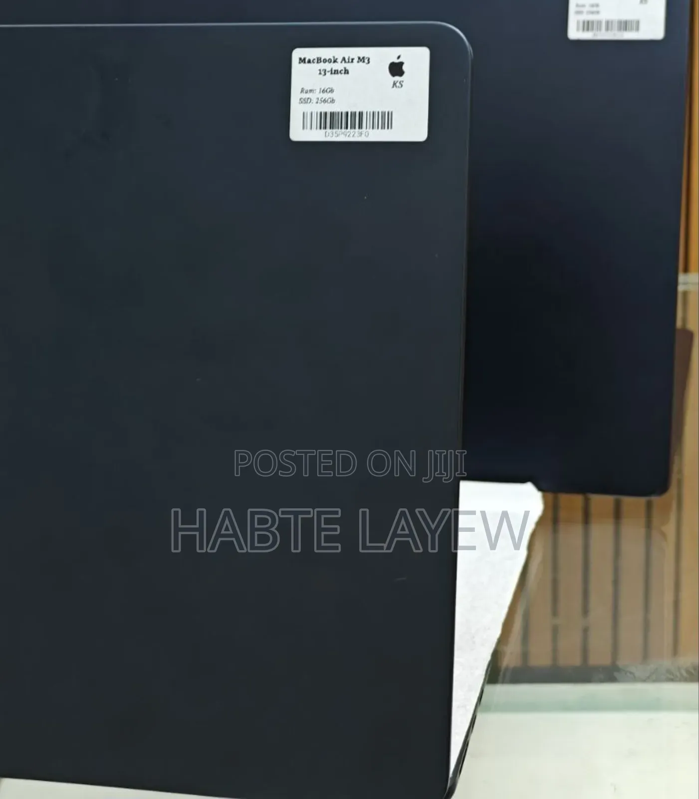 New Laptop Apple MacBook Air 2024 M3 13-Inch 16GB Apple M3 SSD 256GB