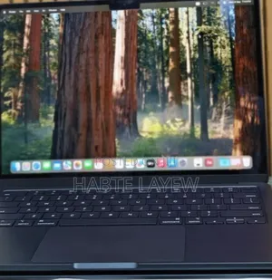 New Laptop Apple MacBook Air 2024 M3 13-Inch 16GB Apple M3 SSD 256GB