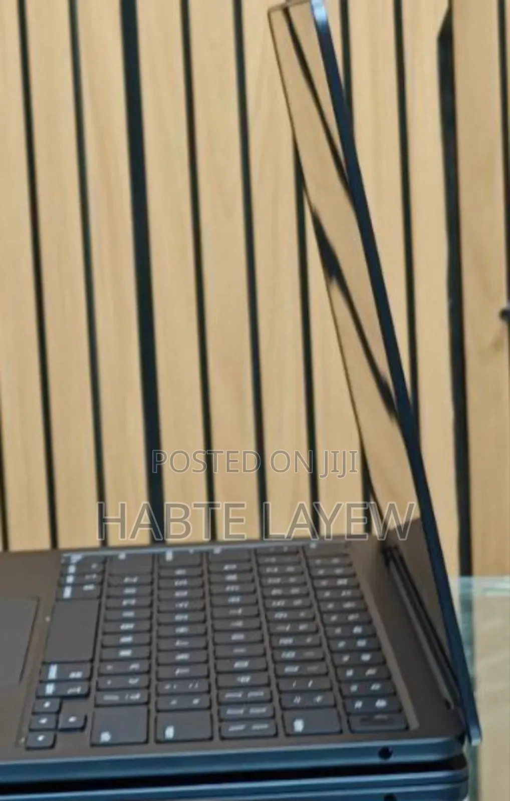 New Laptop Apple MacBook Air 2024 M3 13-Inch 16GB Apple M3 SSD 256GB