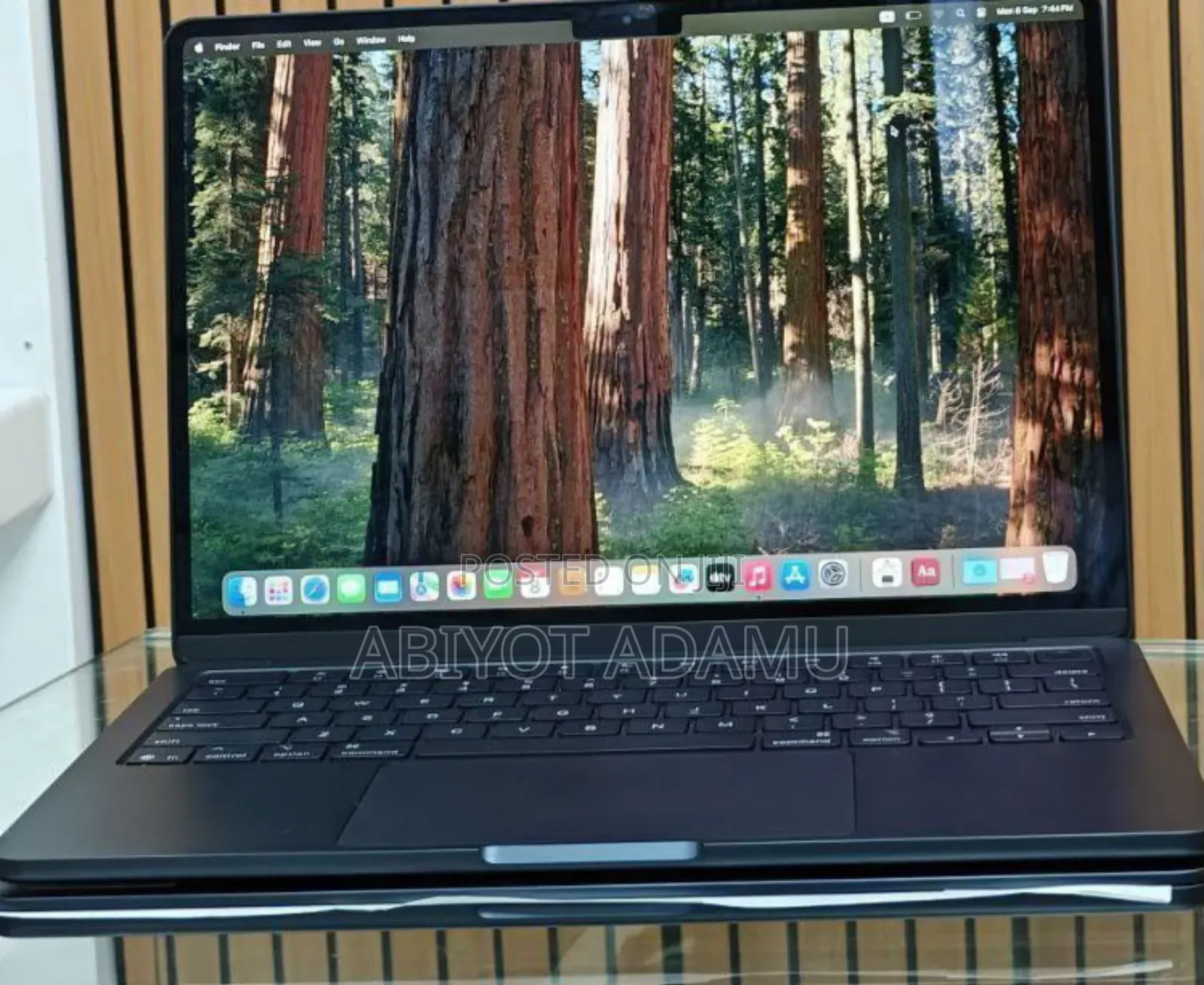 New Laptop Apple MacBook Air 2024 M3 15-Inch 16GB Apple M3 SSD 256GB