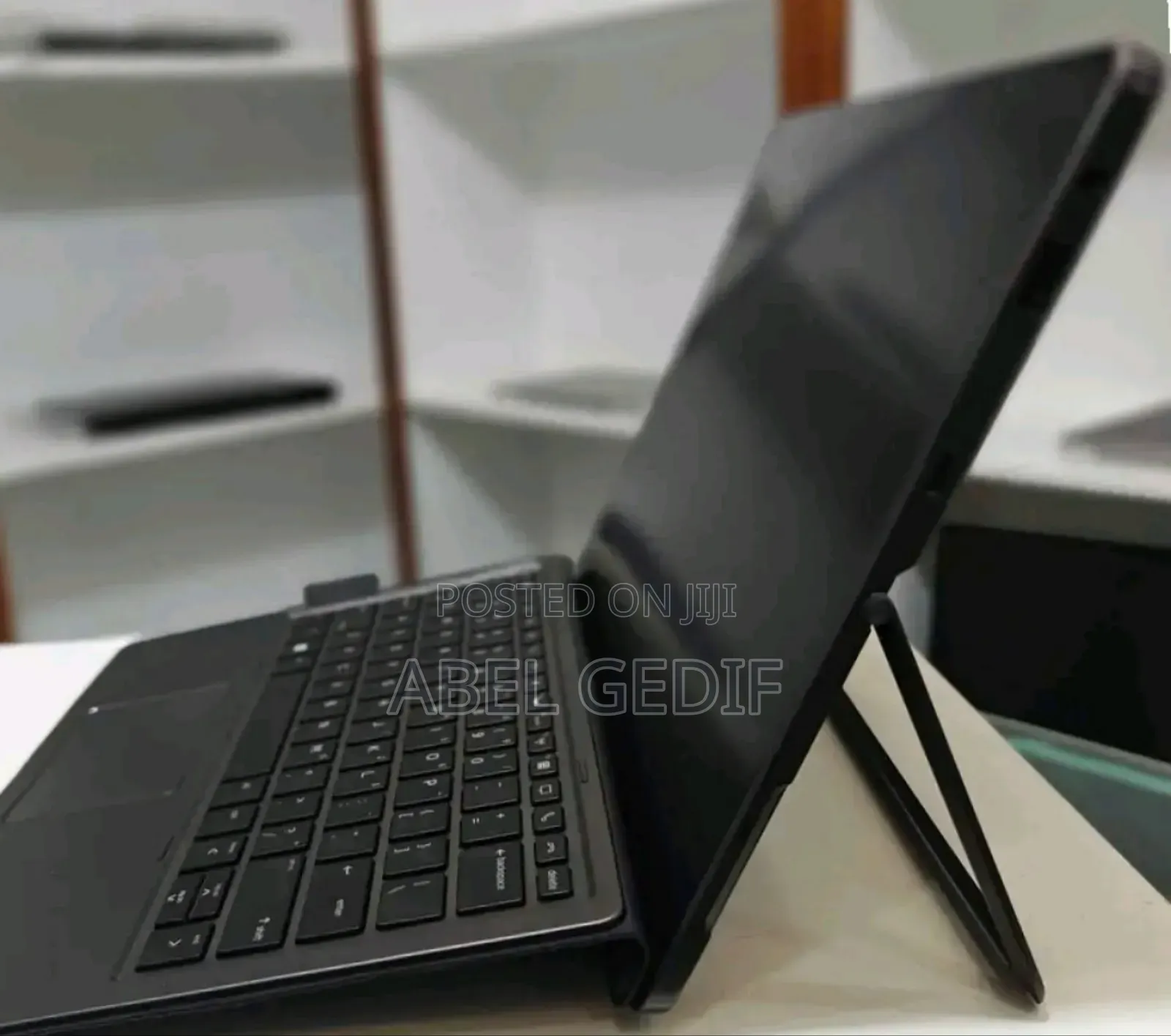 New Laptop HP Elite X2 1012 8GB Intel Core I5 SSD 256GB