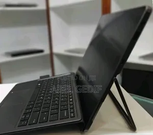 New Laptop HP Elite X2 1012 8GB Intel Core I5 SSD 256GB