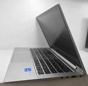 New Laptop HP EliteBook 830 G8 16GB Intel Core I5 SSD 512GB