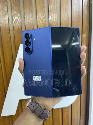 Photo - New Samsung Galaxy Z Fold7 512 GB Blue
