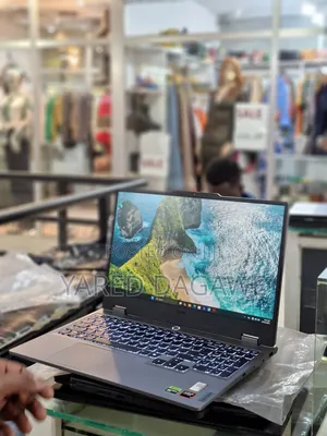 New Laptop Lenovo LOQ 15IRH8 16GB AMD Ryzen 7 SSD 1T
