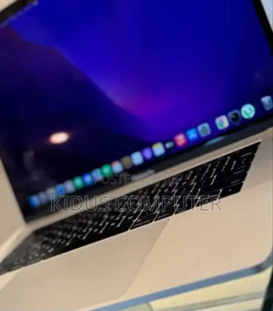 New Laptop Apple MacBook 2016 16GB Intel Core I7 SSD 512GB