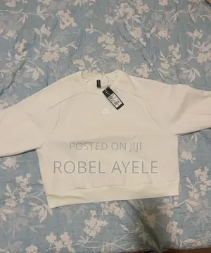 Photo - Women’S Top