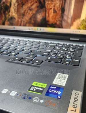 New Laptop Asus 32GB Intel Core I9 SSD 1T