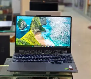 New Laptop Lenovo LOQ 15ARP9 16GB AMD Ryzen 7 SSD 1T