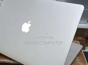 New Laptop Apple MacBook 2015 16GB Intel Core I7 SSD 256GB