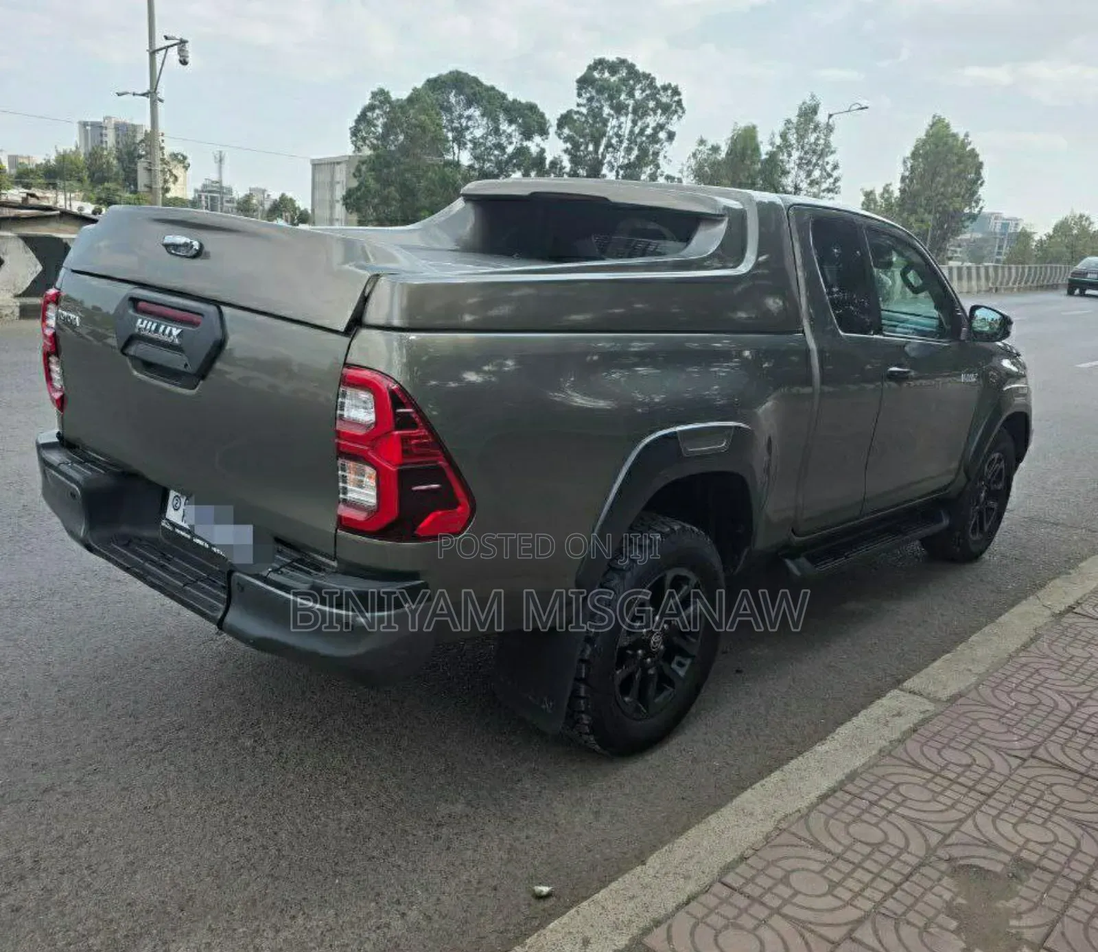 Toyota Hilux 2021 Gray