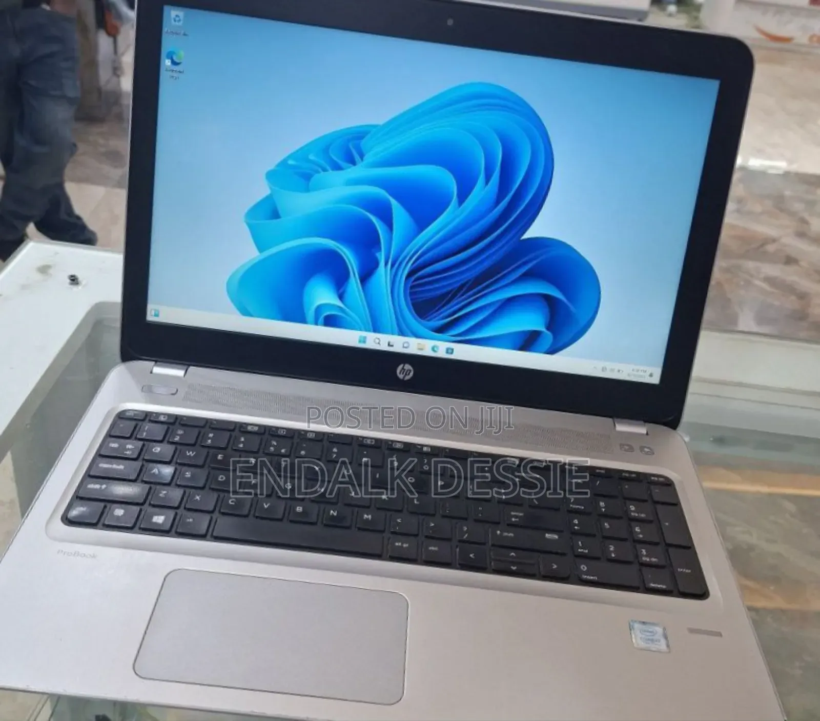 New Laptop HP ProBook 450 8GB Intel Core I7 SSD 1T