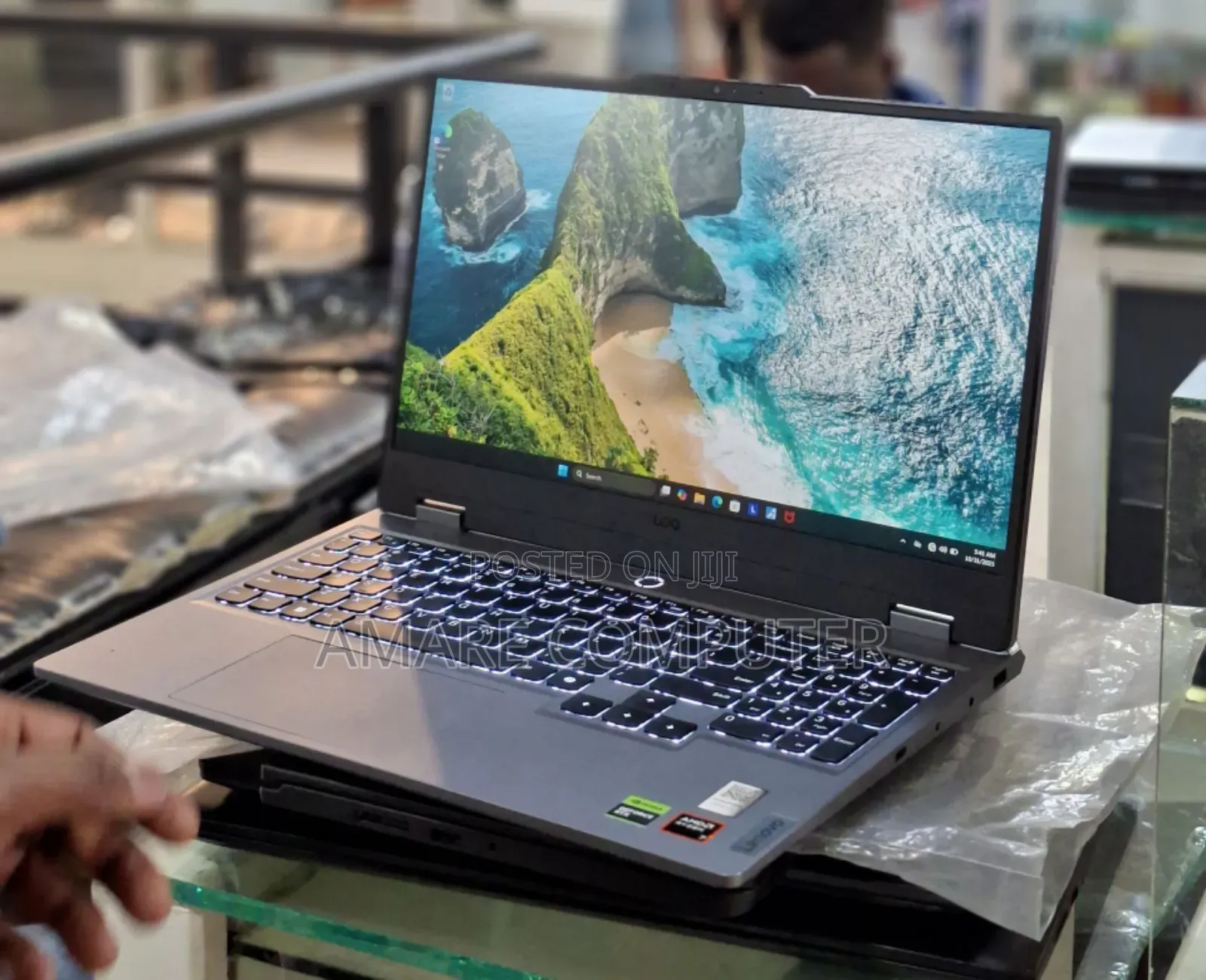 New Laptop Lenovo LOQ 15ARP9 16GB AMD Ryzen 7 SSD 1T