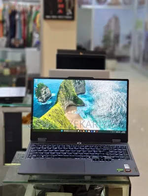 Photo - New Laptop Lenovo LOQ 15IRH8 16GB AMD Ryzen 7 SSD 1T