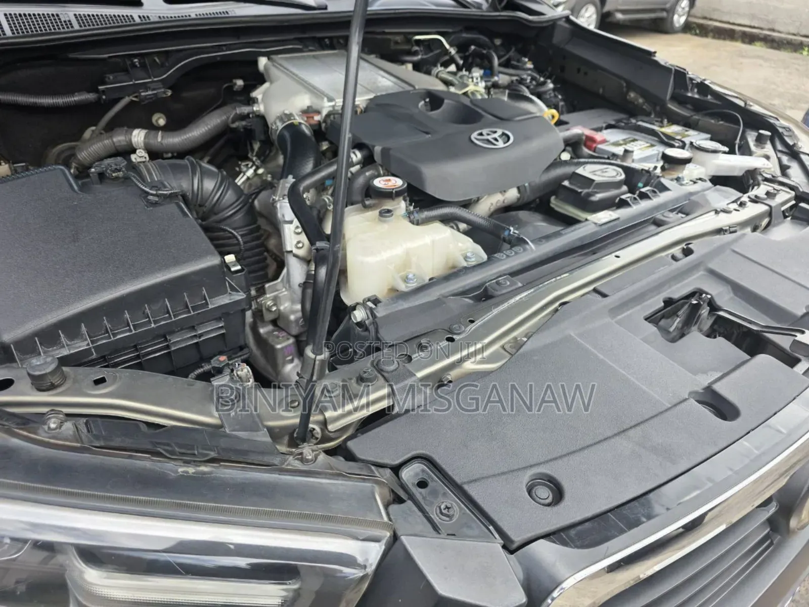 Toyota Hilux 2021 Gray