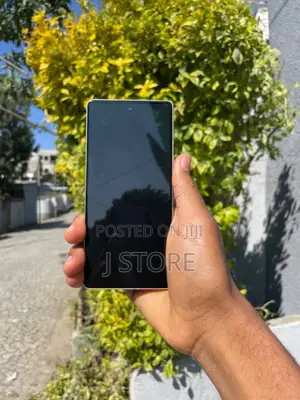 New Apple iPhone 11 128 GB Purple