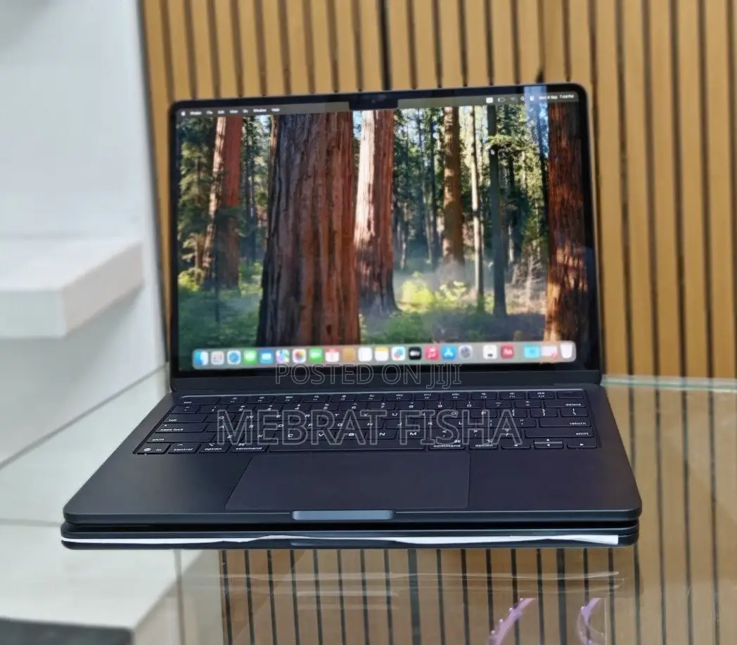 New Laptop Apple MacBook Air 16GB Apple M3 SSD 256GB