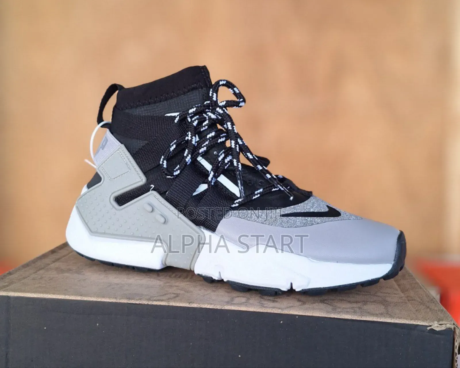 Nike Gripp Made in Vietnam Size -- 39- 44