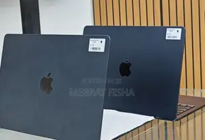 New Laptop Apple MacBook Air 16GB Apple M4 SSD 256GB