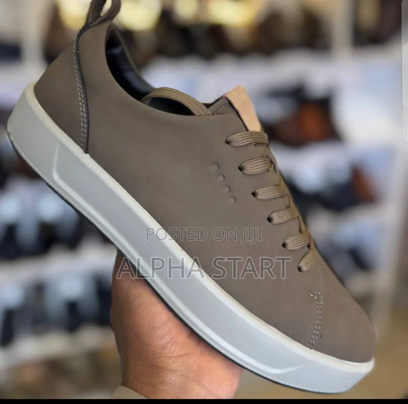 New Arrival Rushine Flat Sneakers Made in Vietnam Size -- 39--44