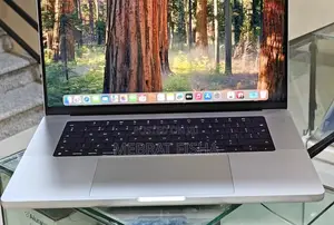 New Laptop Apple MacBook Pro M1 16GB Apple M1 Pro SSD 1T